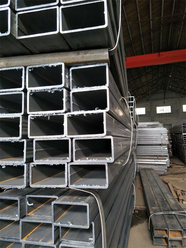 1763004661348571.jpg 149689339973516611366_960_1280.jpg